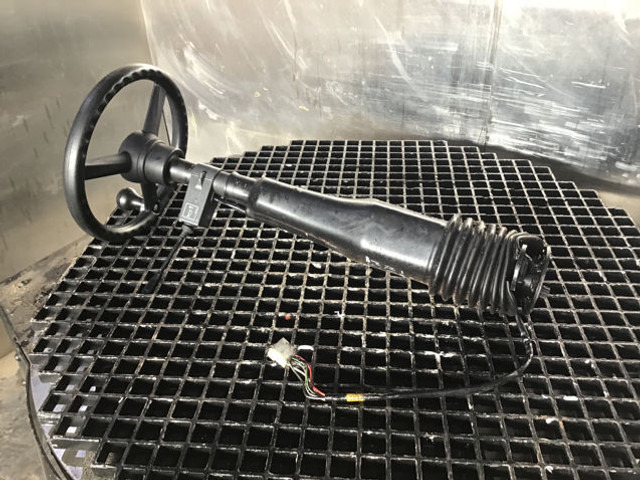 Liebherr Steering Column - Рулевое колесо: фото 2 Liebherr Steering Column - Рулевое колесо: фото 2