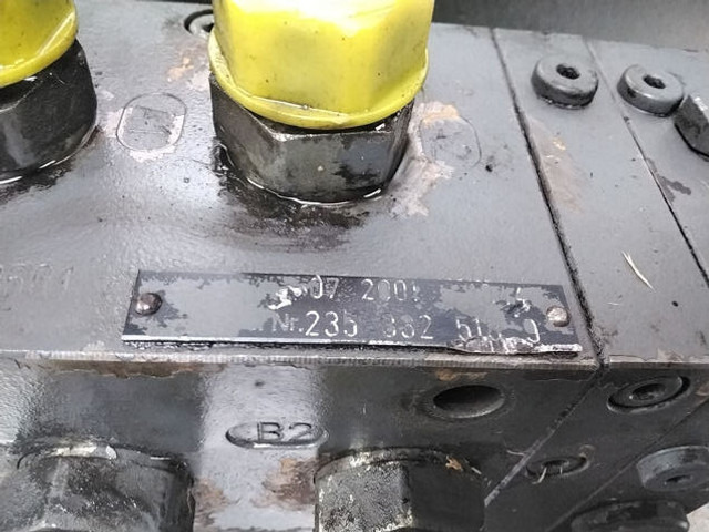 Liebherr Valve Block - Гидравлика: фото 2 Liebherr Valve Block - Гидравлика: фото 2