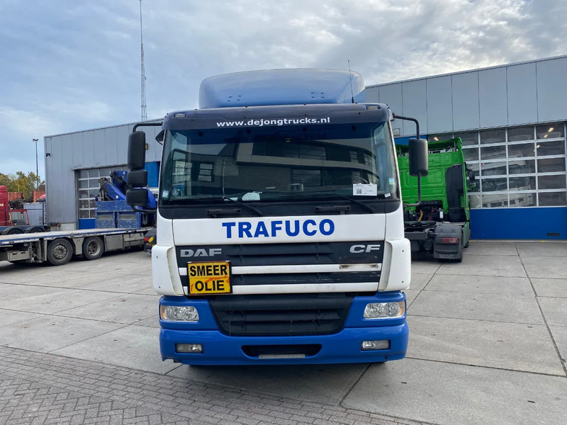 DAF CF 75.310 / Manual / Euro 3 - Грузовик-шасси: фото 2 DAF CF 75.310 / Manual / Euro 3 - Грузовик-шасси: фото 2