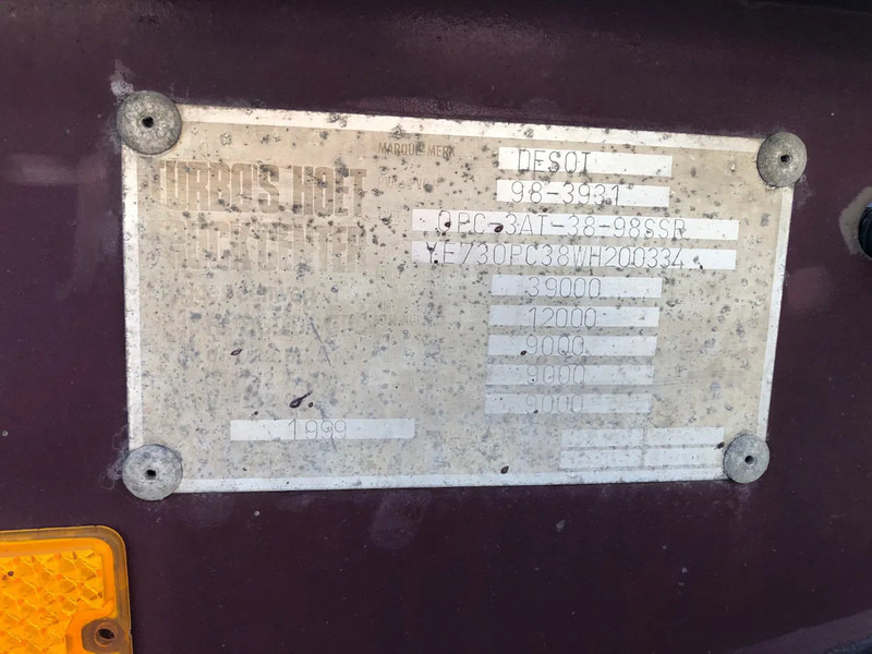 Полуприцеп-контейнеровоз/ Сменный кузов DESOT 20-30 FT Tank Chassis / SAF Disc / ADR: фото 8 Полуприцеп-контейнеровоз/ Сменный кузов DESOT 20-30 FT Tank Chassis / SAF Disc / ADR: фото 8