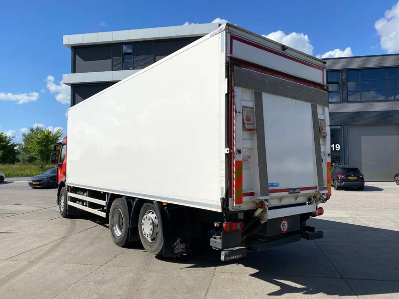 Renault D Wide 320 DTI 8 / Closed box / Euro 6 / Dhollandia - Грузовик с закрытым кузовом: фото 4 Renault D Wide 320 DTI 8 / Closed box / Euro 6 / Dhollandia - Грузовик с закрытым кузовом: фото 4