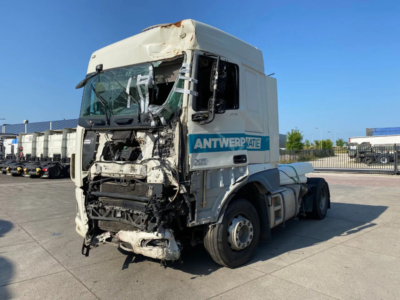 DAF XF 106.460 SC / Damaged / Stand Airco - Тягач: фото 3 DAF XF 106.460 SC / Damaged / Stand Airco - Тягач: фото 3