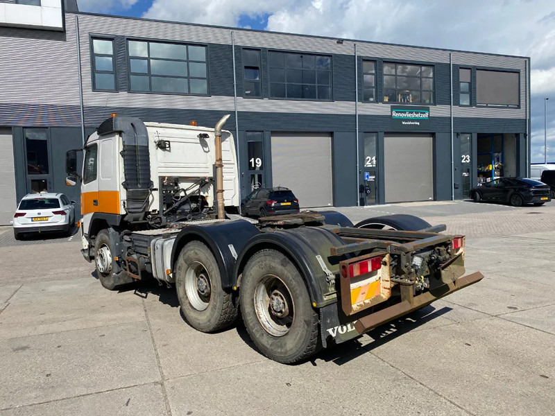 Volvo FM 440 6x4 / Hooklift and Tractor / Hub Reduction - Тягач: фото 4 Volvo FM 440 6x4 / Hooklift and Tractor / Hub Reduction - Тягач: фото 4