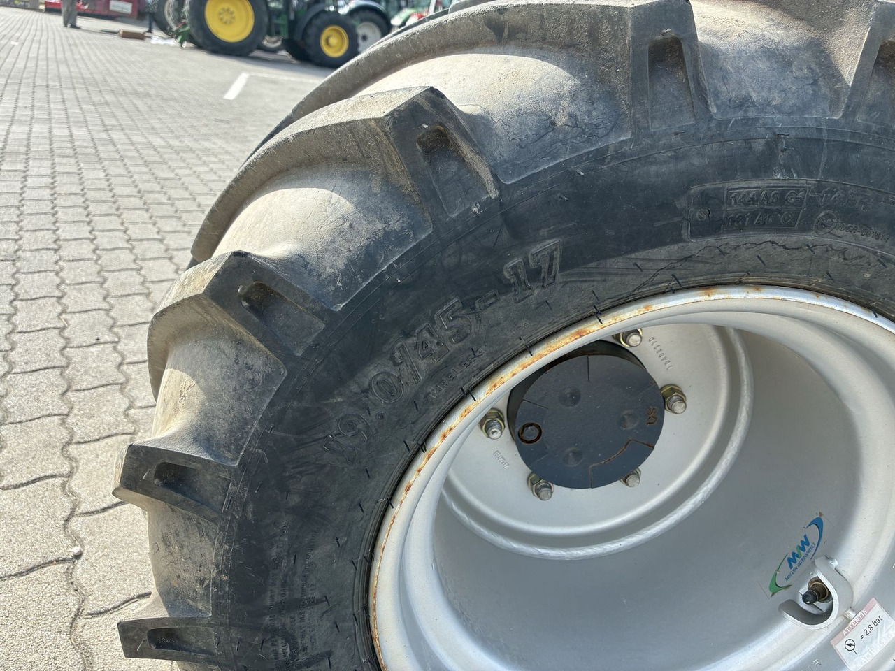 Eurotrac Eurotrac W13 - Компактный фронтальный погрузчик: фото 5 Eurotrac Eurotrac W13 - Компактный фронтальный погрузчик: фото 5