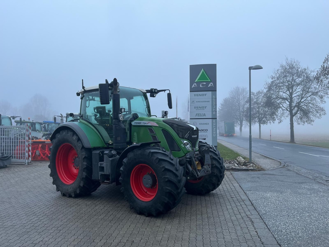 Fendt 724 Vario - Трактор: фото 1 Fendt 724 Vario - Трактор: фото 1