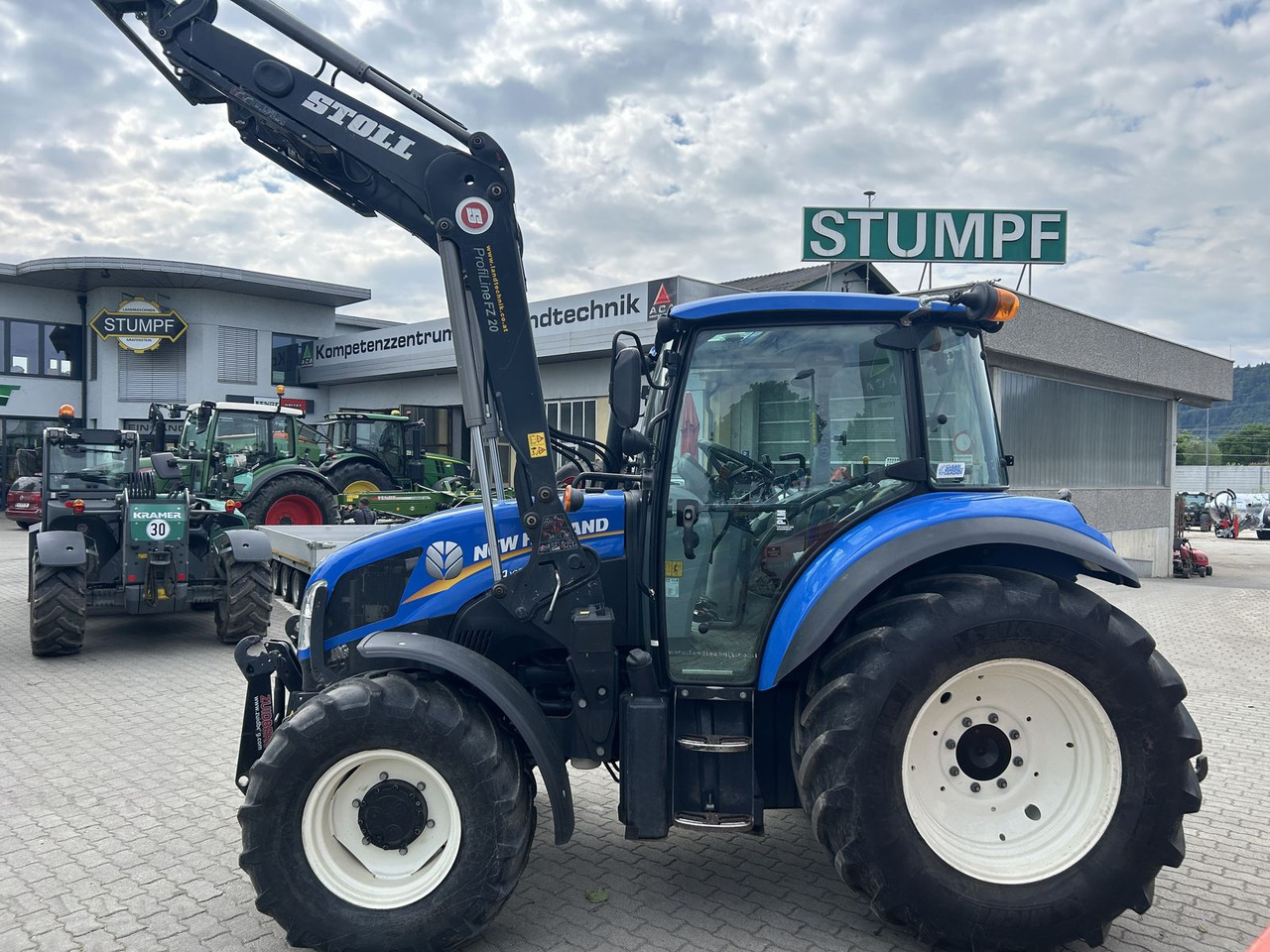 New Holland T4.105 - Трактор: фото 4 New Holland T4.105 - Трактор: фото 4