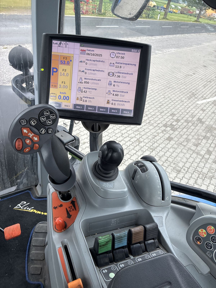 New Holland T7.190 Standard - Трактор: фото 2 New Holland T7.190 Standard - Трактор: фото 2