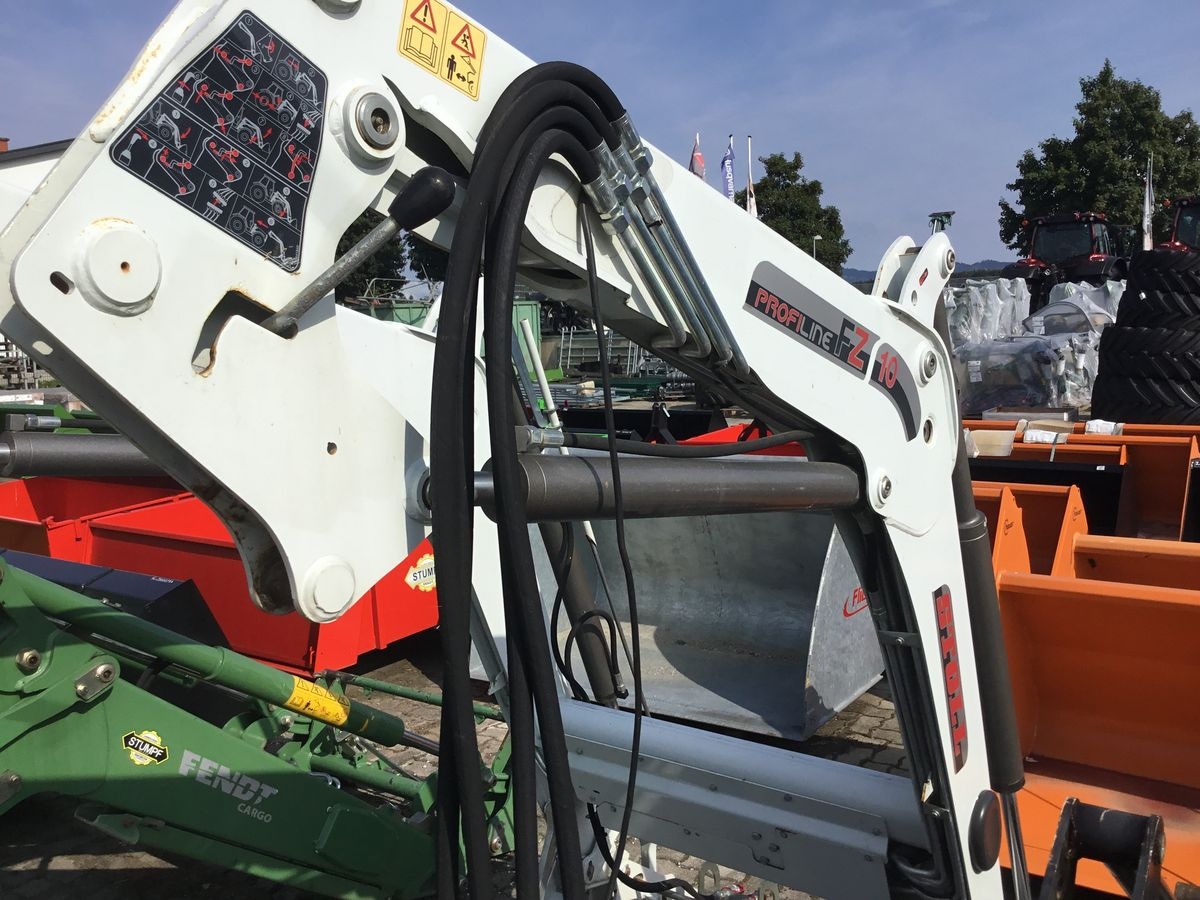 Stoll Profi Line FZ10 - Фронтальный погрузчик для трактора: фото 2 Stoll Profi Line FZ10 - Фронтальный погрузчик для трактора: фото 2