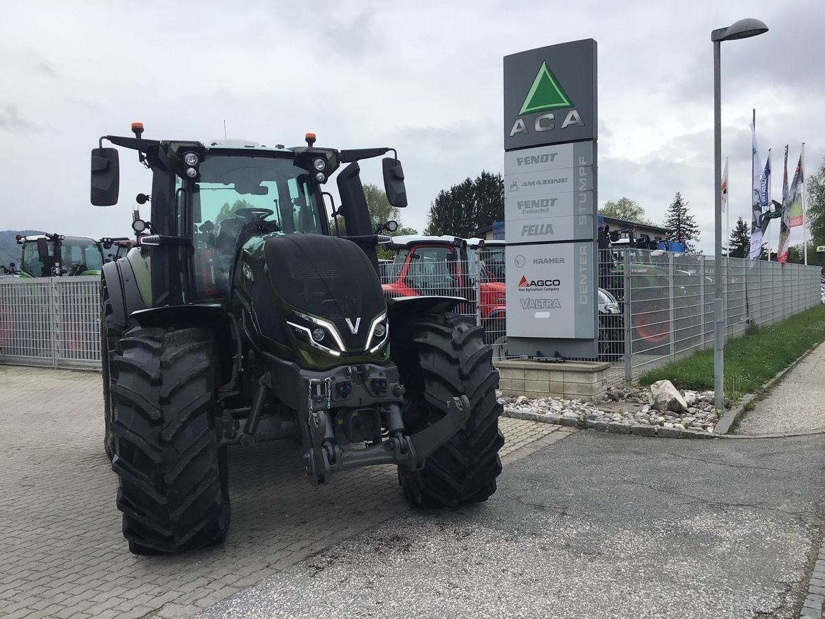 Valtra Q305 - Трактор: фото 2 Valtra Q305 - Трактор: фото 2