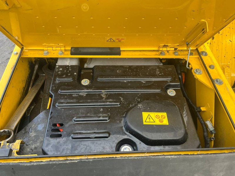 Гусеничный экскаватор Komatsu HB 365 LC-3 Hybrid: фото 16 Гусеничный экскаватор Komatsu HB 365 LC-3 Hybrid: фото 16