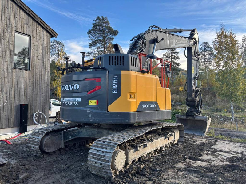 Volvo ECR 235 EL - Гусеничный экскаватор: фото 3 Volvo ECR 235 EL - Гусеничный экскаватор: фото 3
