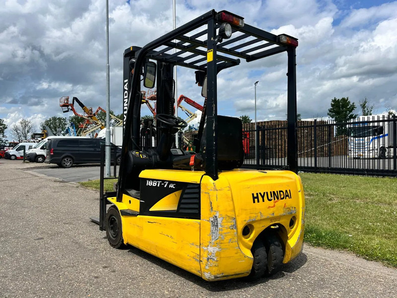 Hyundai 18BT-7 - Электропогрузчик: фото 5 Hyundai 18BT-7 - Электропогрузчик: фото 5