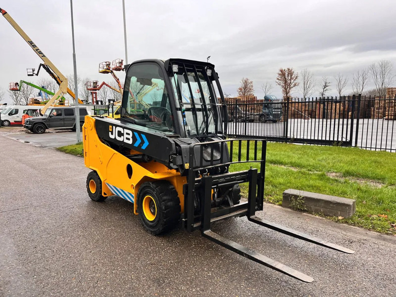 JCB TLT30-19E - Телескопический фронтальный погрузчик: фото 3 JCB TLT30-19E - Телескопический фронтальный погрузчик: фото 3