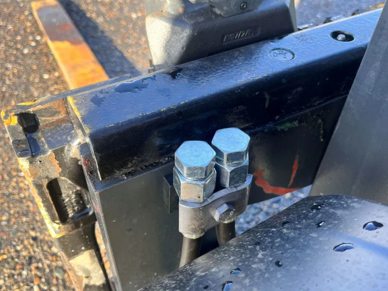 Газовый погрузчик Linde H20T-01: фото 9