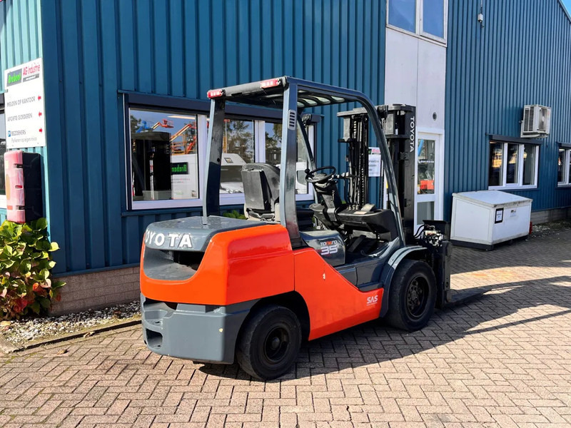 Toyota 52-8FDJF35 - Дизельный погрузчик: фото 4 Toyota 52-8FDJF35 - Дизельный погрузчик: фото 4