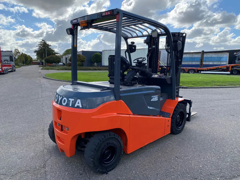Электропогрузчик Toyota 8FBMT45: фото 7