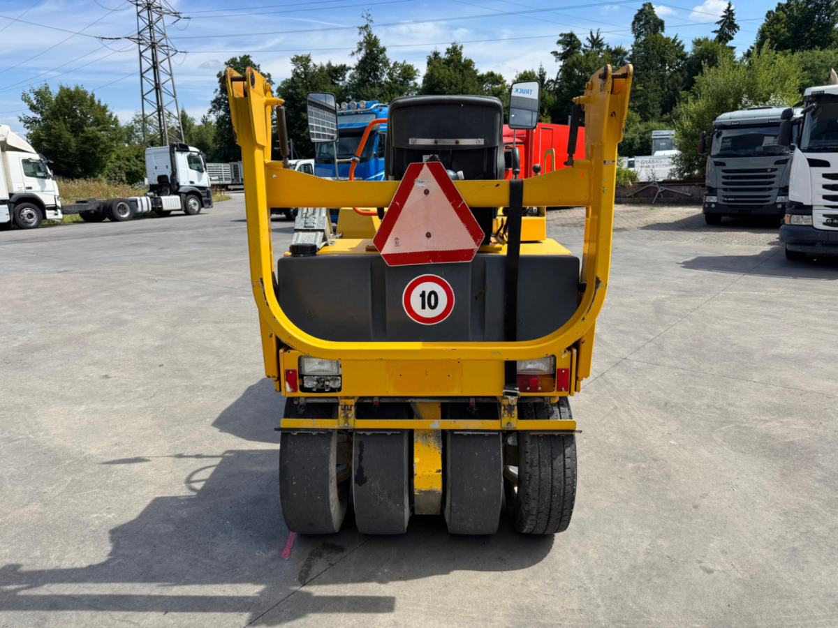 Дорожный каток BOMAG BW135: фото 11