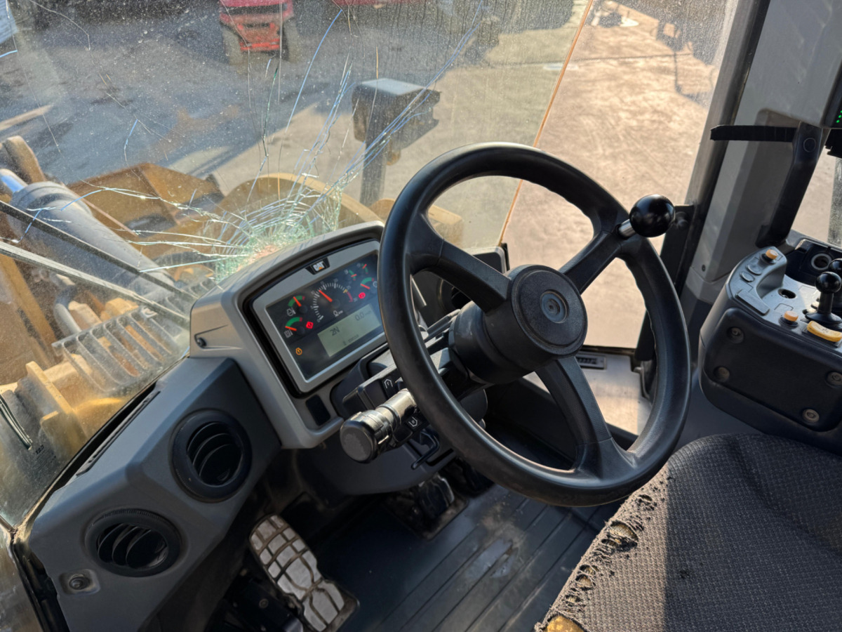 Колёсный погрузчик CATERPILLAR 950M: фото 15