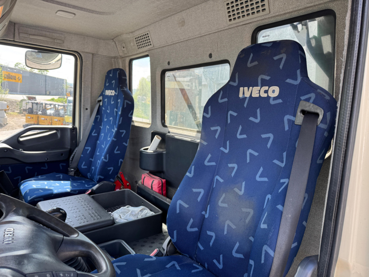 Самосвал IVECO Trakker 450 8x4: фото 13
