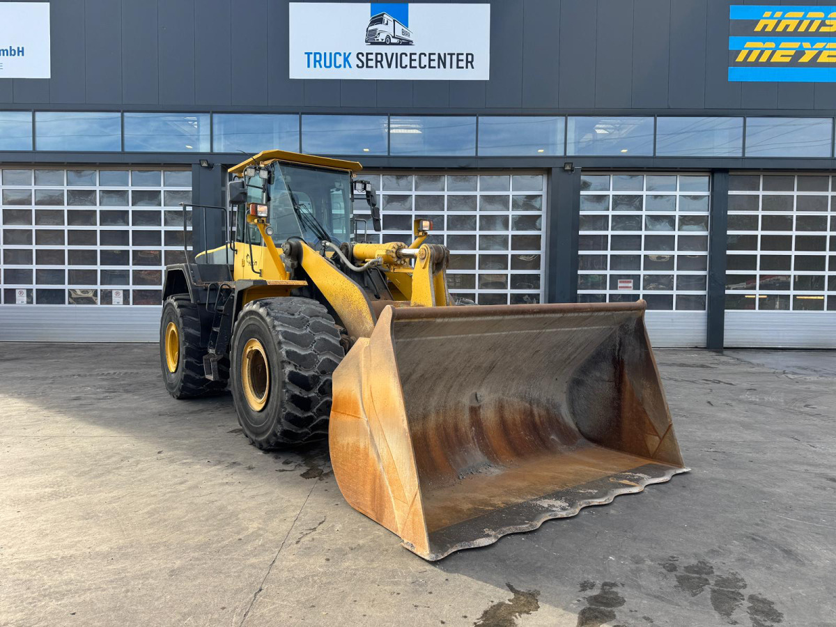 KOMATSU WA480-6 - Колёсный погрузчик: фото 2 KOMATSU WA480-6 - Колёсный погрузчик: фото 2