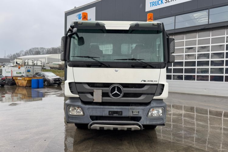 Mercedes-Benz Actros 2644 6x4 Hiab - Крюковой мультилифт: фото 4 Mercedes-Benz Actros 2644 6x4 Hiab - Крюковой мультилифт: фото 4