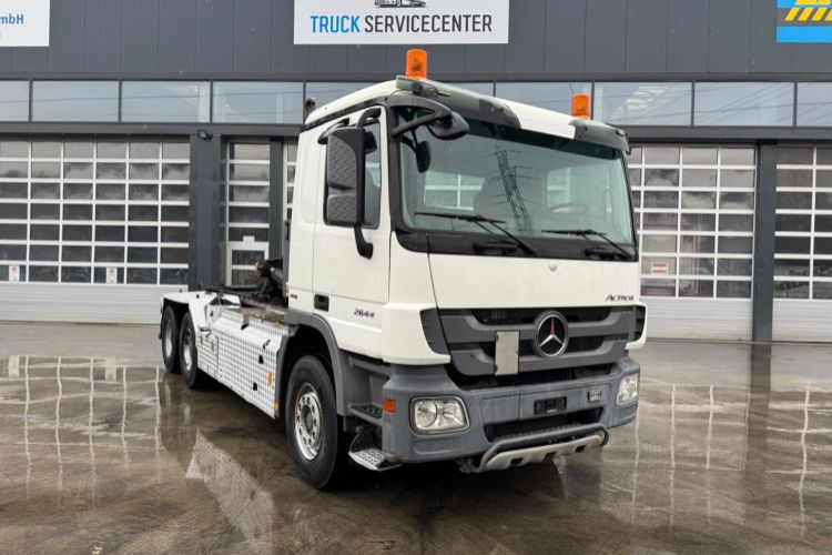 Mercedes-Benz Actros 2644 6x4 Hiab - Крюковой мультилифт: фото 2 Mercedes-Benz Actros 2644 6x4 Hiab - Крюковой мультилифт: фото 2