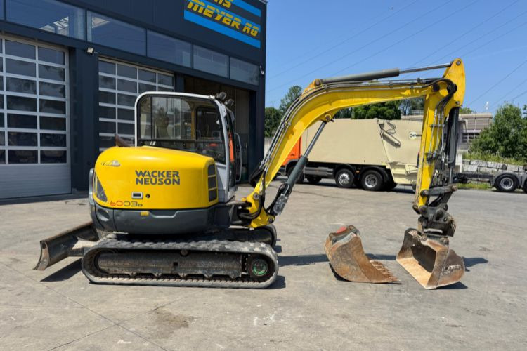 Neuson 6003 - Гусеничный экскаватор: фото 3 Neuson 6003 - Гусеничный экскаватор: фото 3