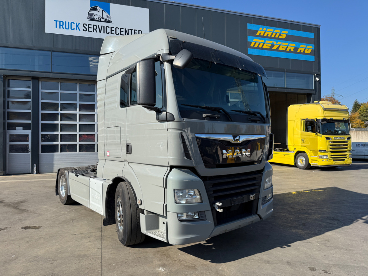 MAN TGX 18.500 4x2 (Engine defect) - Тягач: фото 3 MAN TGX 18.500 4x2 (Engine defect) - Тягач: фото 3