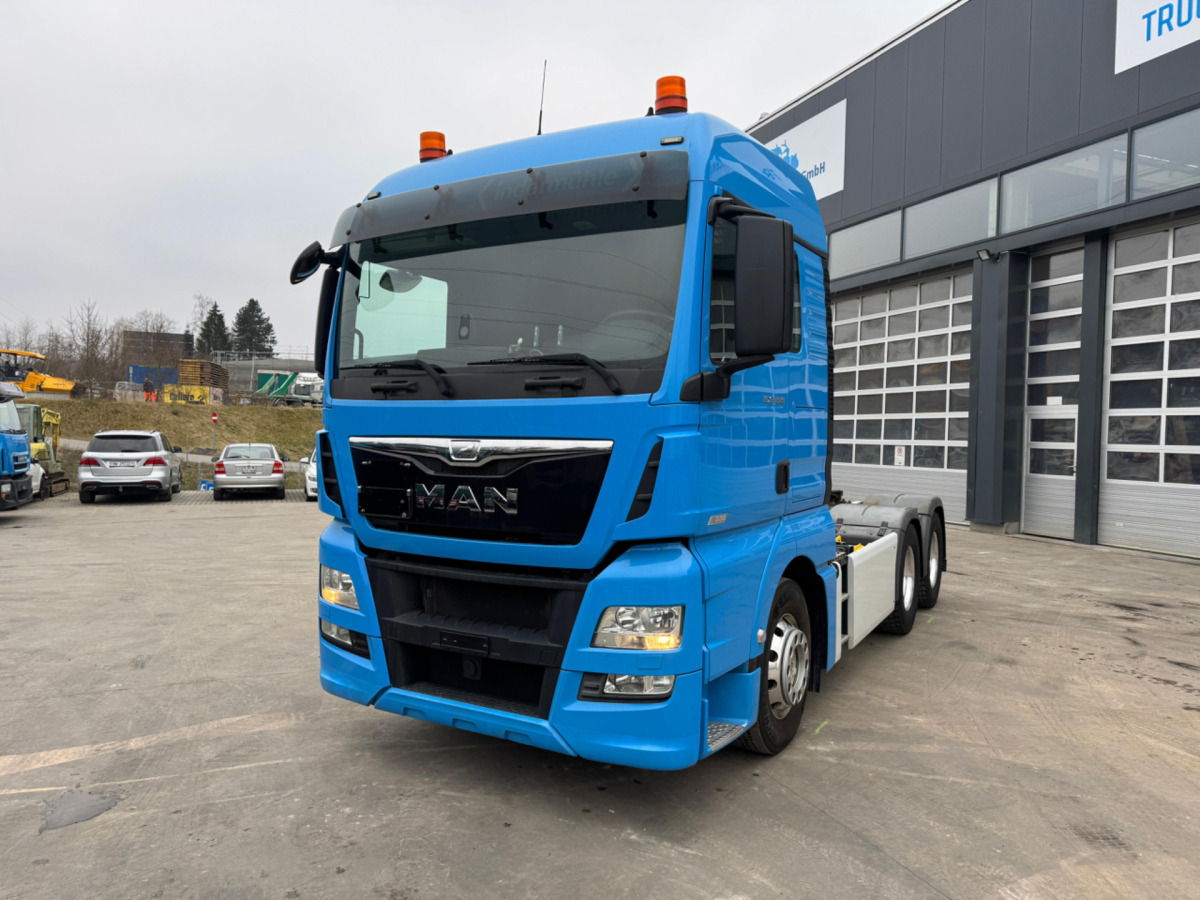 MAN TGX 33.520 6x4 - Тягач: фото 1 MAN TGX 33.520 6x4 - Тягач: фото 1