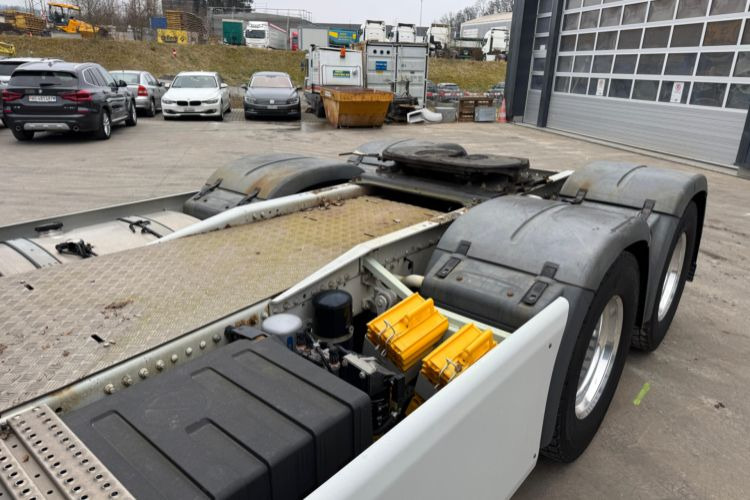 Тягач Volvo FH-420 4x2 Retarder MAN TGX 33.520 6x4: фото 8