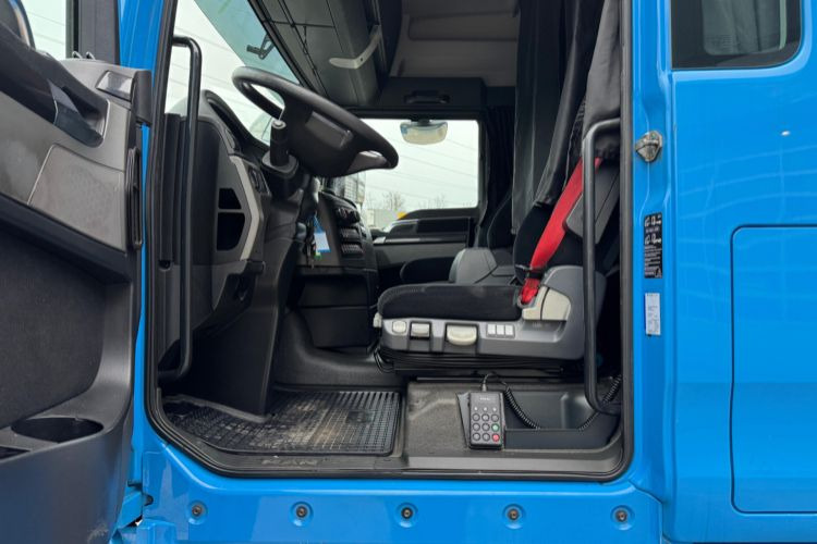 Тягач Volvo FH-420 4x2 Retarder MAN TGX 33.520 6x4: фото 12