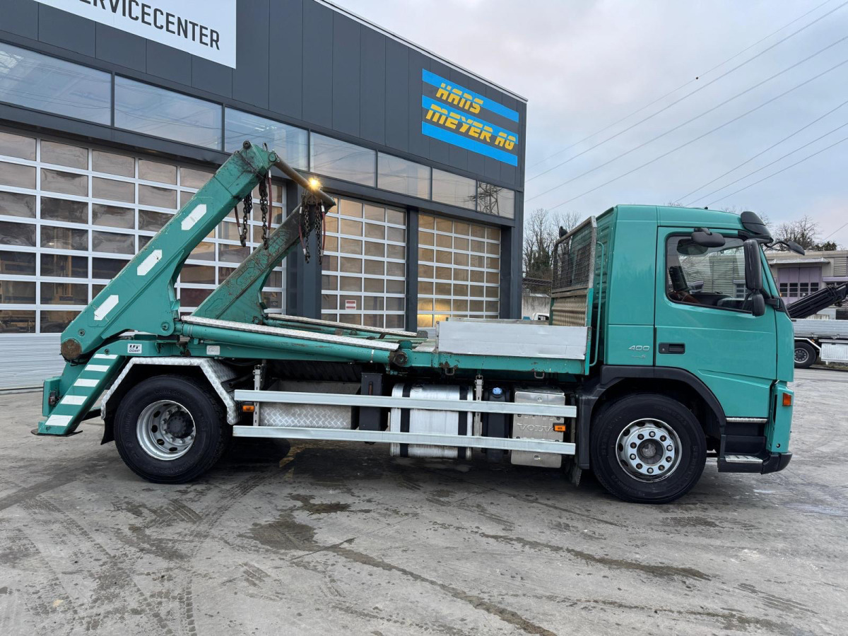 VOLVO FM-400 4x2 UT GIGANT 18T - Портальный бункеровоз: фото 4 VOLVO FM-400 4x2 UT GIGANT 18T - Портальный бункеровоз: фото 4