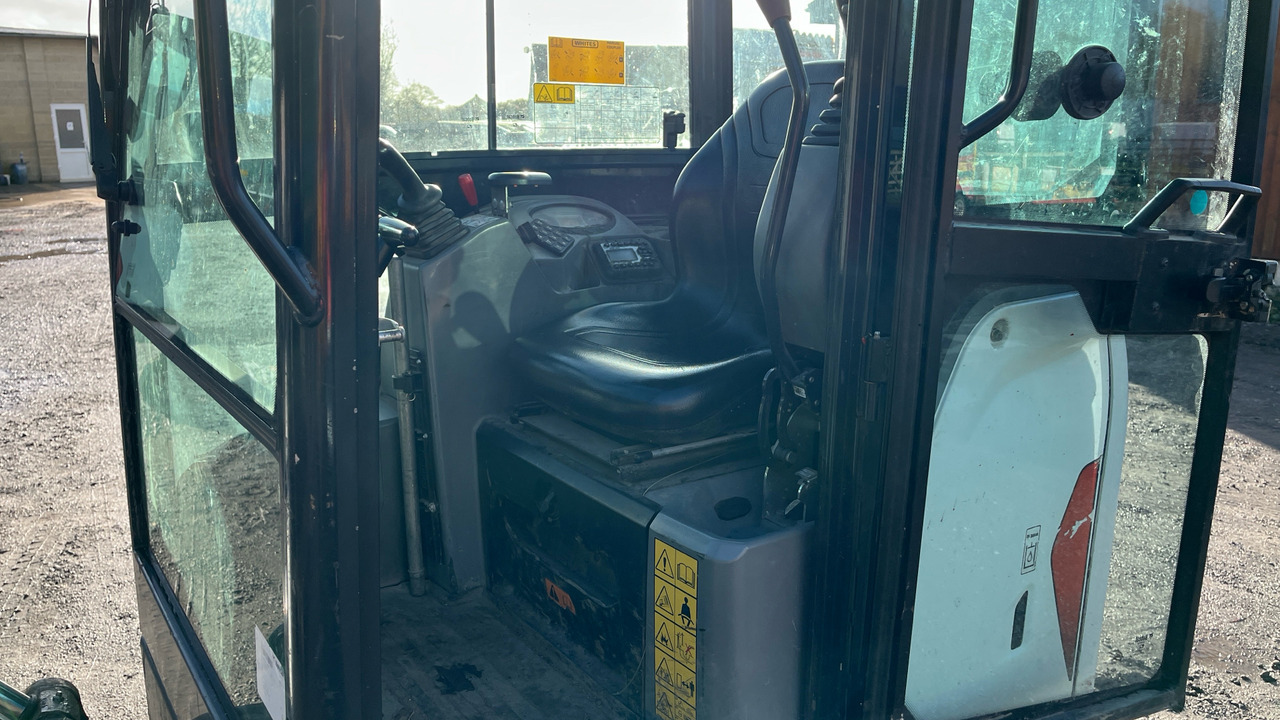 BOBCAT E17 - Мини-экскаватор: фото 5 BOBCAT E17 - Мини-экскаватор: фото 5