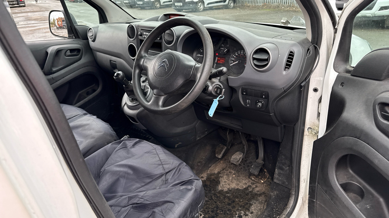 CITROEN BERLINGO 625 1.6 BlueHDi LX 100ps - Легковой фургон: фото 5 CITROEN BERLINGO 625 1.6 BlueHDi LX 100ps - Легковой фургон: фото 5