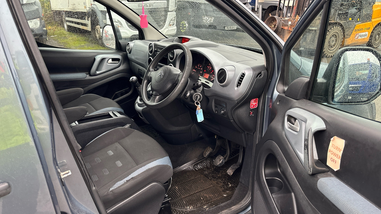 CITROEN BERLINGO MULTISPACE 1.6 HDI 90PS XTR - Легковой автомобиль: фото 5 CITROEN BERLINGO MULTISPACE 1.6 HDI 90PS XTR - Легковой автомобиль: фото 5