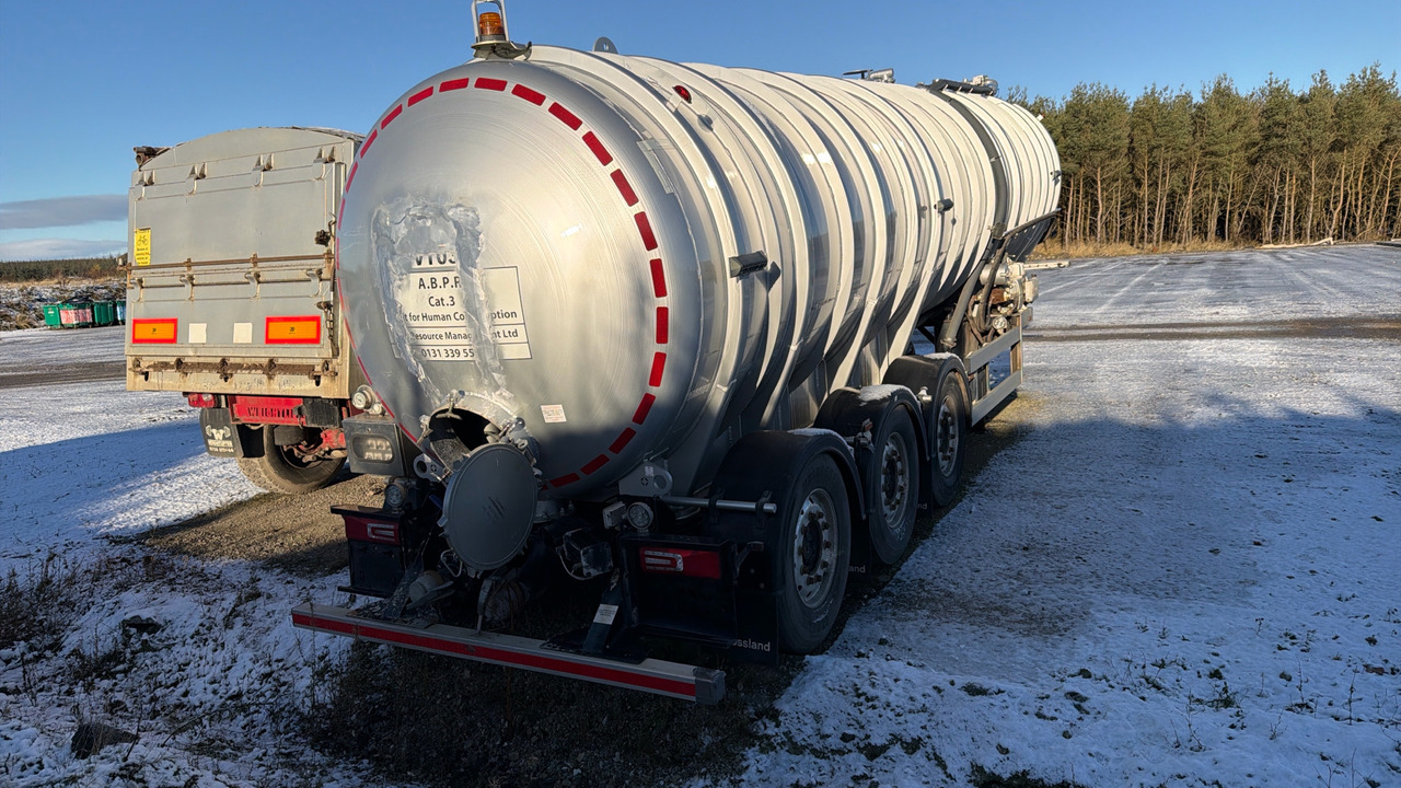 CROSSLAND VACUUM TANKER - Ассенизатор: фото 5 CROSSLAND VACUUM TANKER - Ассенизатор: фото 5