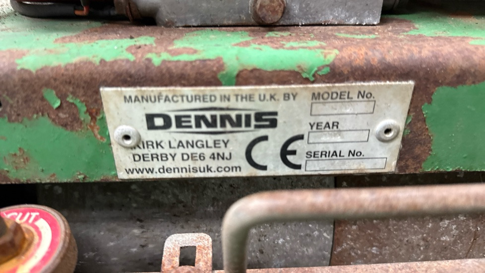 DENNIS FT510 PEDESTRIAN CYLINDER MOWER WITH 5K UNIT AND GRASS BOX - Строительное оборудование: фото 5 DENNIS FT510 PEDESTRIAN CYLINDER MOWER WITH 5K UNIT AND GRASS BOX - Строительное оборудование: фото 5