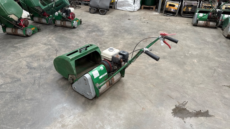 DENNIS FT510 PEDESTRIAN CYLINDER MOWER WITH 5K UNIT AND GRASS BOX - Строительное оборудование: фото 3 DENNIS FT510 PEDESTRIAN CYLINDER MOWER WITH 5K UNIT AND GRASS BOX - Строительное оборудование: фото 3