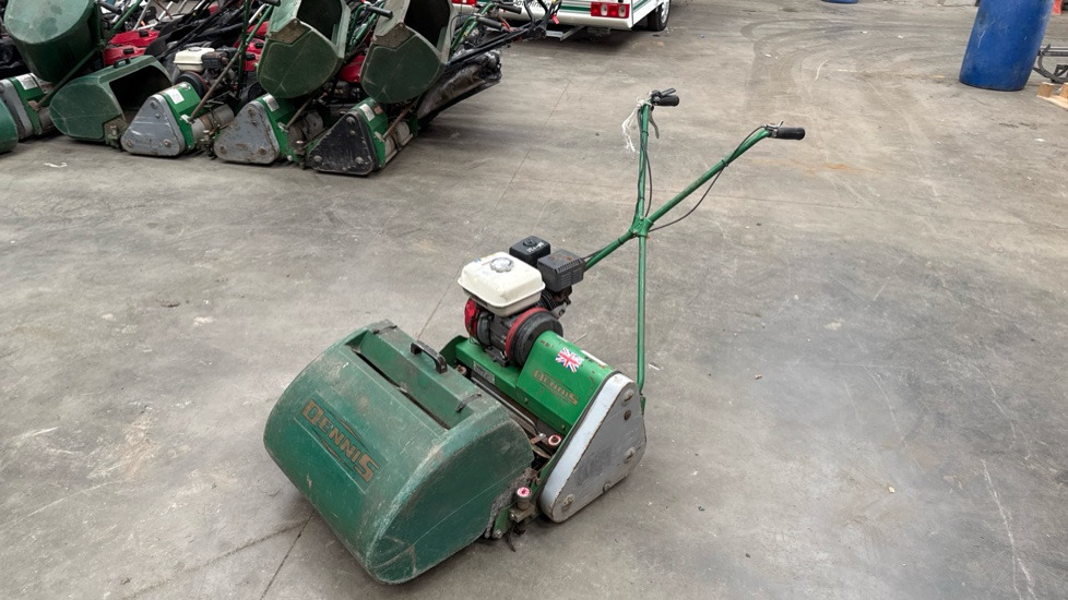 DENNIS FT510 PEDESTRIAN CYLINDER MOWER WITH 5K UNIT AND GRASS BOX - Строительное оборудование: фото 3 DENNIS FT510 PEDESTRIAN CYLINDER MOWER WITH 5K UNIT AND GRASS BOX - Строительное оборудование: фото 3