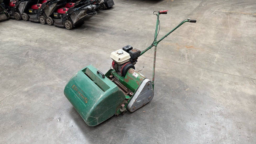 DENNIS FT510 PEDESTRIAN CYLINDER MOWER WITH 5K UNIT AND GRASS BOX - Строительное оборудование: фото 2 DENNIS FT510 PEDESTRIAN CYLINDER MOWER WITH 5K UNIT AND GRASS BOX - Строительное оборудование: фото 2