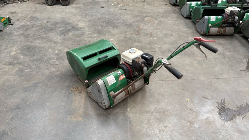 DENNIS FT510 PEDESTRIAN CYLINDER MOWER WITH 9K UNIT AND GRASS BOX - Строительное оборудование: фото 1 DENNIS FT510 PEDESTRIAN CYLINDER MOWER WITH 9K UNIT AND GRASS BOX - Строительное оборудование: фото 1