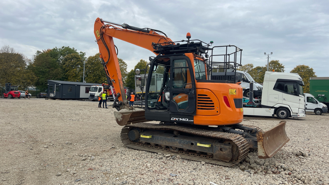 DOOSAN DX140LCR-5 - Гусеничный экскаватор: фото 3 DOOSAN DX140LCR-5 - Гусеничный экскаватор: фото 3