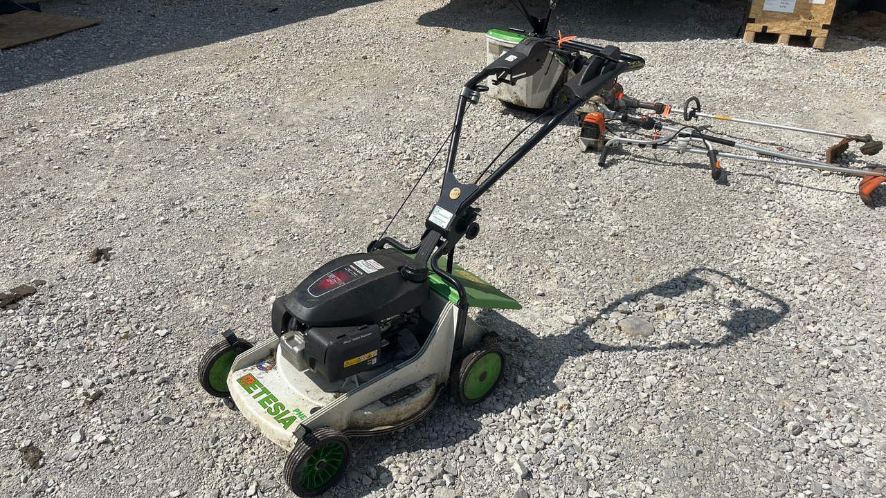 ETESIA PHE3 - Газонокосилка: фото 4 ETESIA PHE3 - Газонокосилка: фото 4