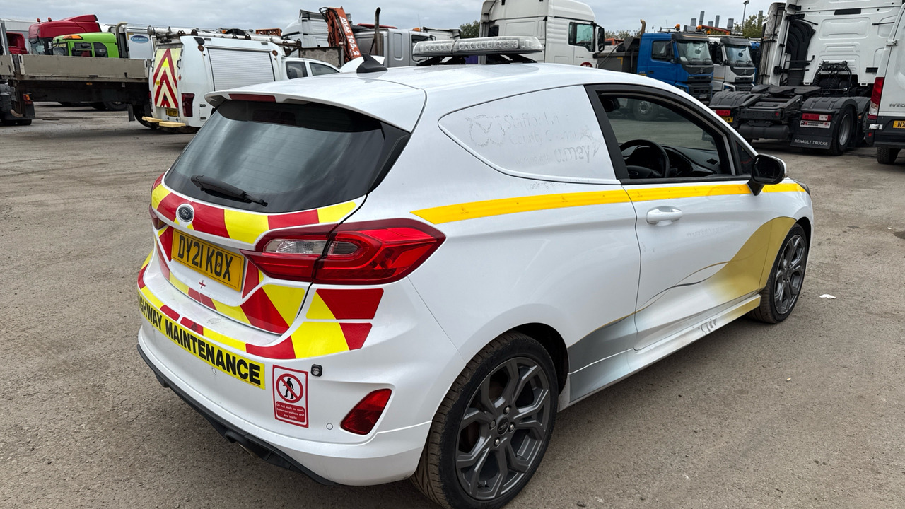 FORD FIESTA 1.0 MHEV Sport - Легковой автомобиль: фото 4 FORD FIESTA 1.0 MHEV Sport - Легковой автомобиль: фото 4