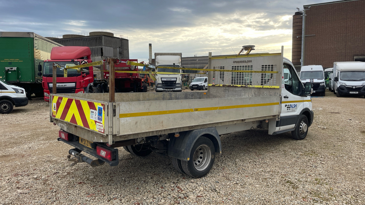 FORD TRANSIT 350 2.0 ECOBLUE 130PS - Малотоннажный бортовой грузовик: фото 4 FORD TRANSIT 350 2.0 ECOBLUE 130PS - Малотоннажный бортовой грузовик: фото 4