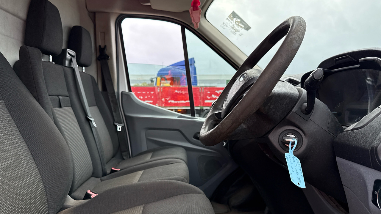 FORD TRANSIT 350 2.2 TDCi 125ps - Цельнометаллический фургон: фото 5 FORD TRANSIT 350 2.2 TDCi 125ps - Цельнометаллический фургон: фото 5