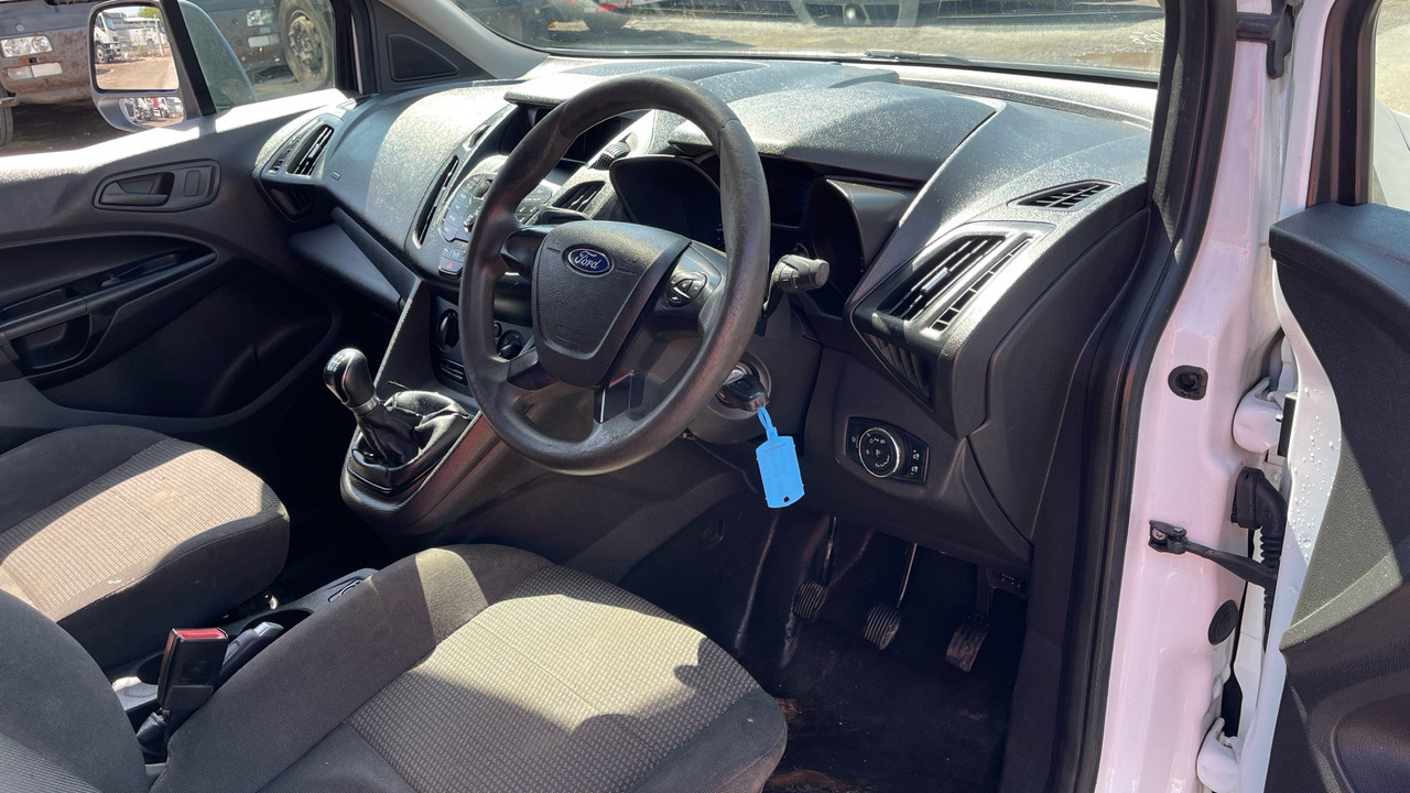 FORD TRANSIT CONNECT 220 1.5 TDCi 100PS - Легковой фургон: фото 5 FORD TRANSIT CONNECT 220 1.5 TDCi 100PS - Легковой фургон: фото 5