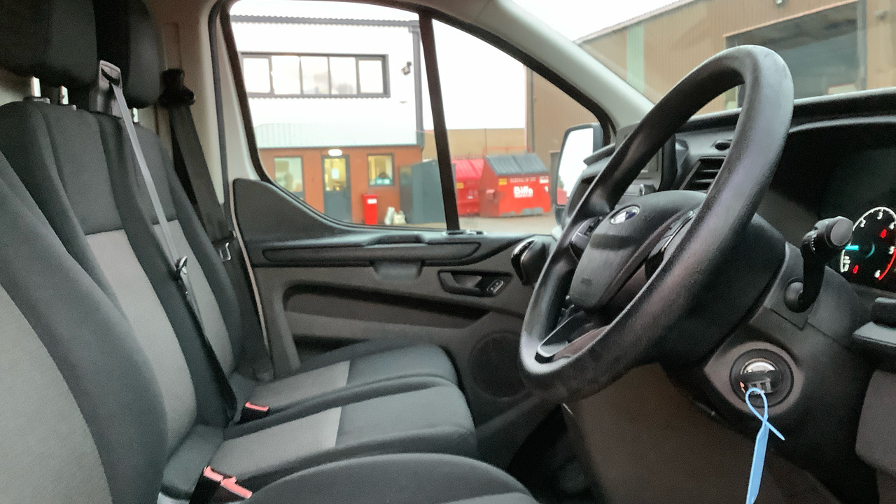 FORD TRANSIT CUSTOM 300 2.0 105ps - Легковой фургон: фото 5 FORD TRANSIT CUSTOM 300 2.0 105ps - Легковой фургон: фото 5