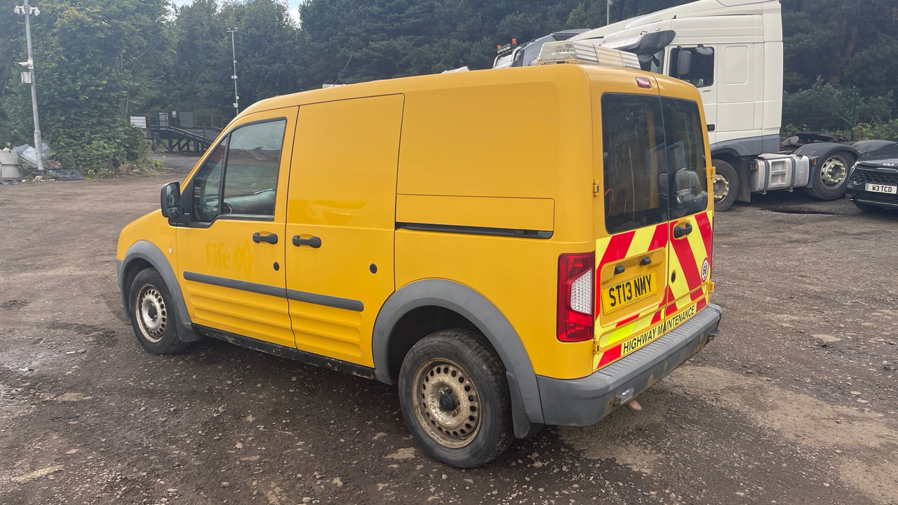 Ford Transit Connect 200 1.8 TDCi 75ps - Легковой фургон: фото 3 Ford Transit Connect 200 1.8 TDCi 75ps - Легковой фургон: фото 3
