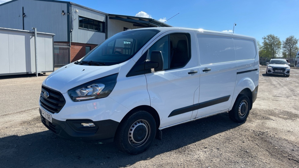 Ford Transit Custom 280 2.0 EcoBlue 130ps Low Roof Leader Van - Цельнометаллический фургон: фото 2 Ford Transit Custom 280 2.0 EcoBlue 130ps Low Roof Leader Van - Цельнометаллический фургон: фото 2